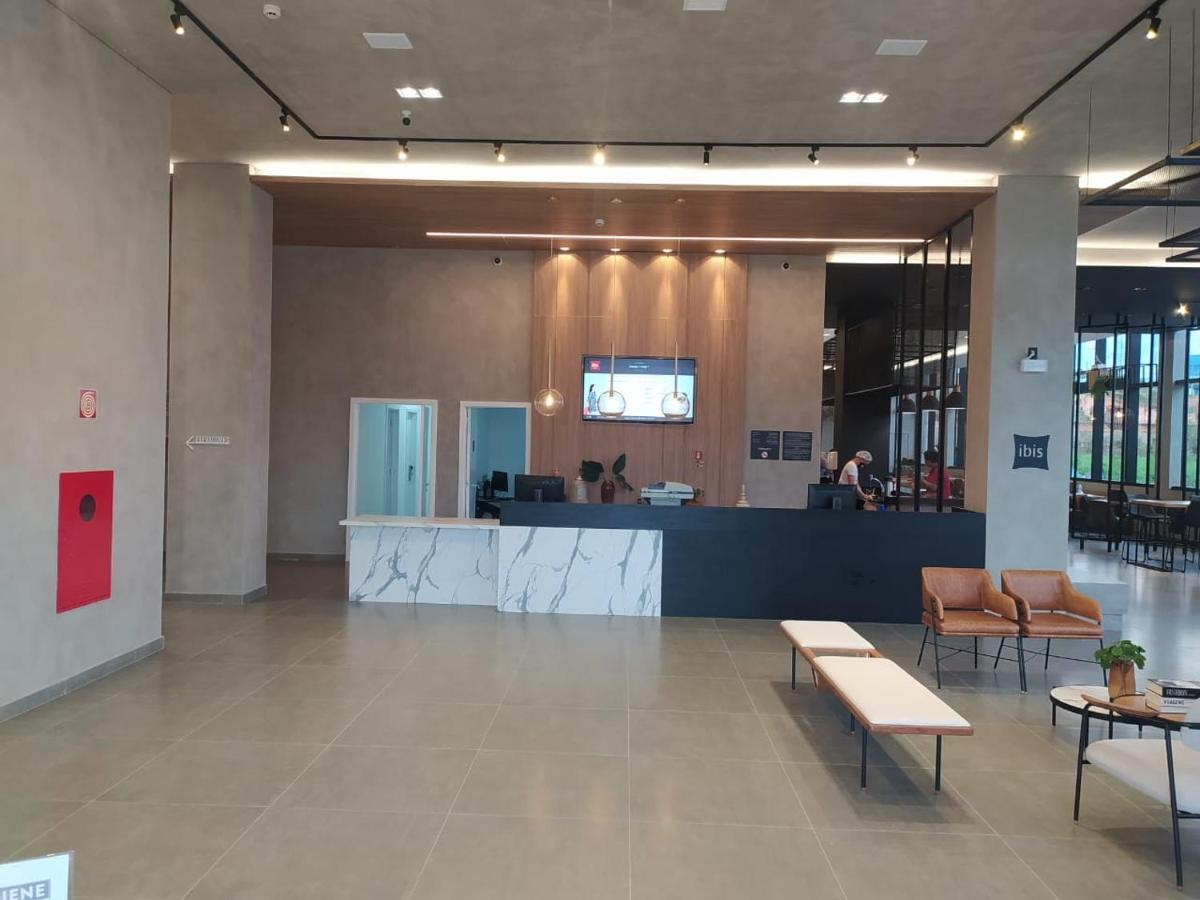 Ibis Nova Serrana Екстер'єр фото